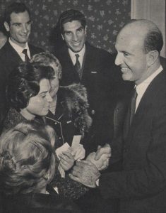Re Umberto II riceve gli Italiani Momtpellier 1959